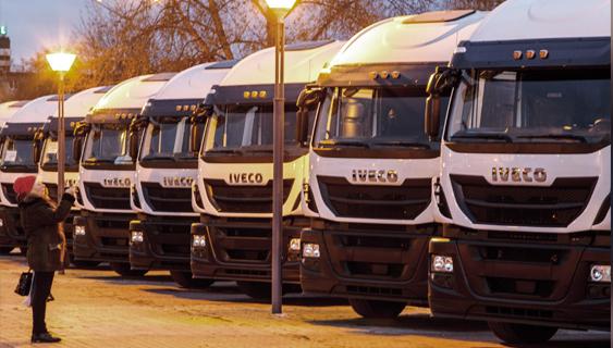 Крупный российский перевозчик ТКФ «Кама Тракс» пополнил автопарк седельными тягачами IVECO Stralis